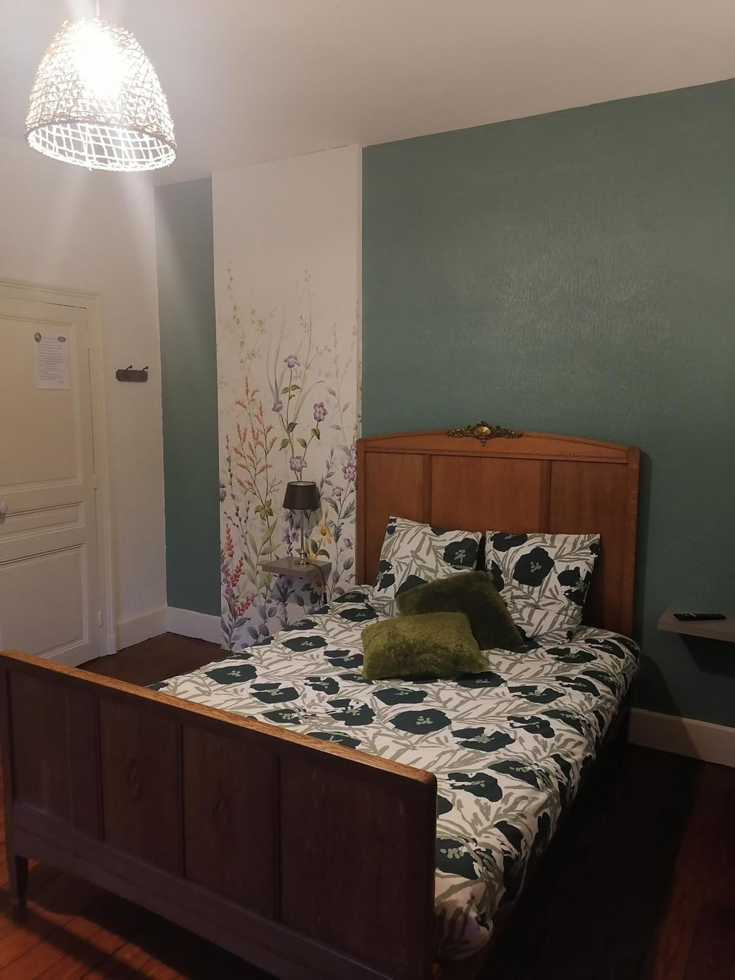 Bed and Breakfast Chez Many, Par Fred Et Henri Монтерме Экстерьер фото